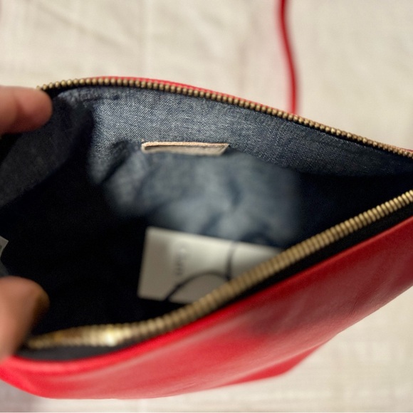 Clare V- Petit Moyen in Red - Picture 6 of 6